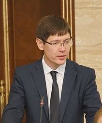 Копия чернышов стоит.jpg Копия чернышов стоит.jpg